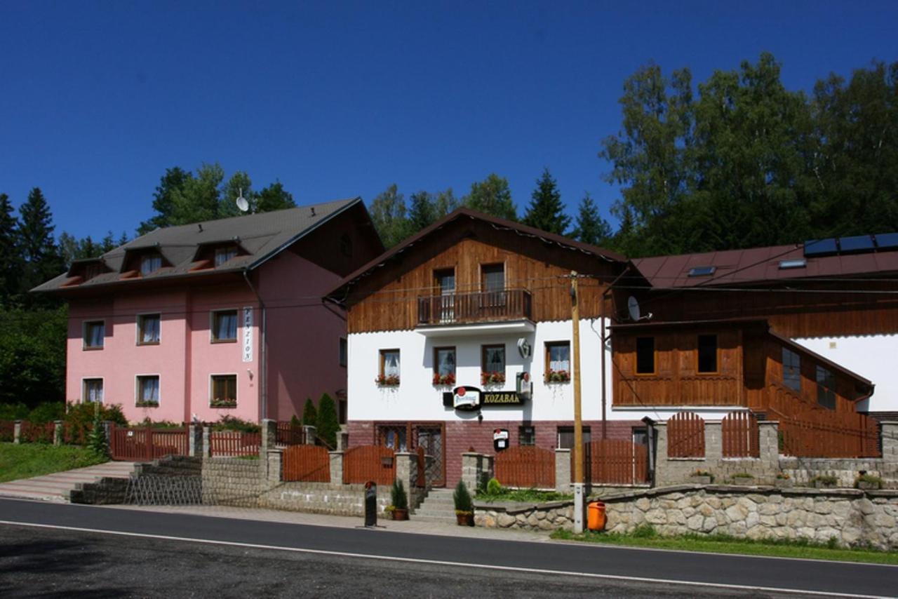 Penzion Kozabar Horní Luby Exterior foto